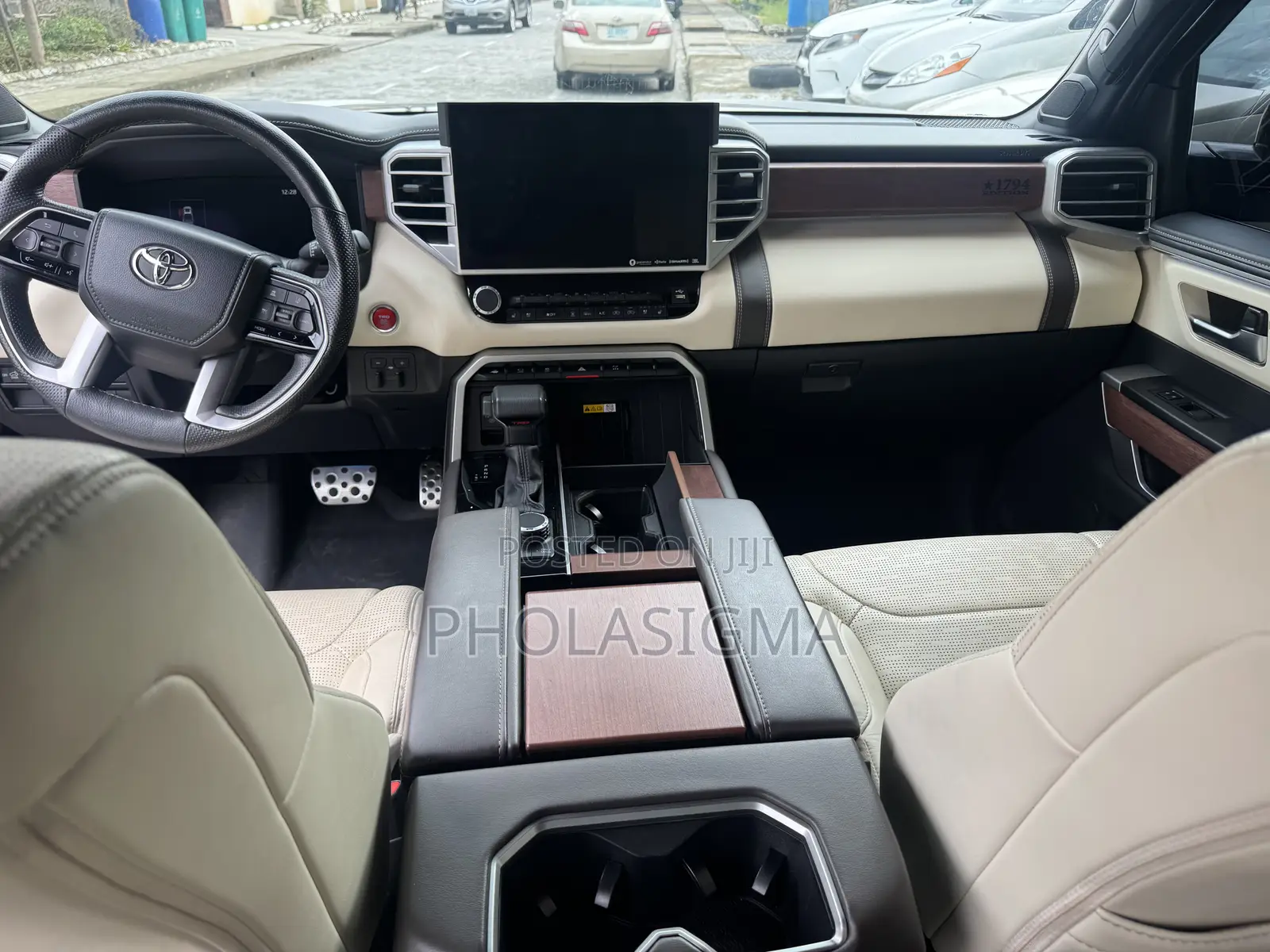 Toyota Tundra 1794 Edition CrewMax 5.5' Bed 2023 Black