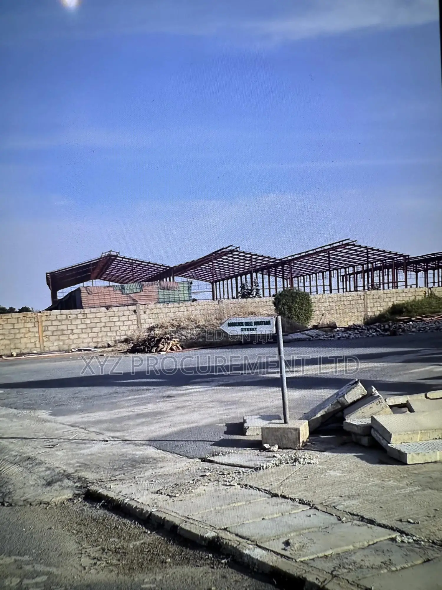 A 4,000 SQM Warehouse With Additional 8,000 SQM Attainable