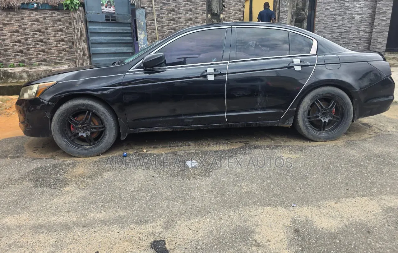 Honda Accord 2010 Black