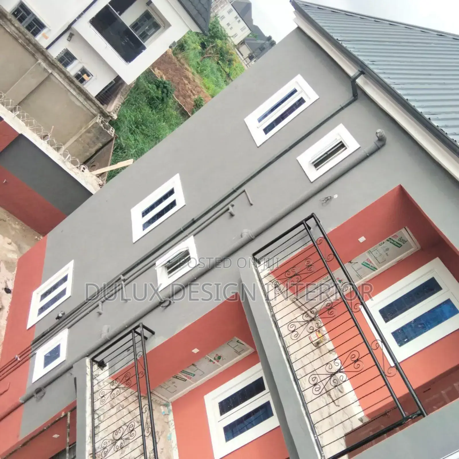 Professional Painter Screeder Gravitex Services