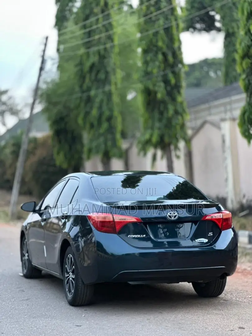 Toyota Corolla 2019 Blue