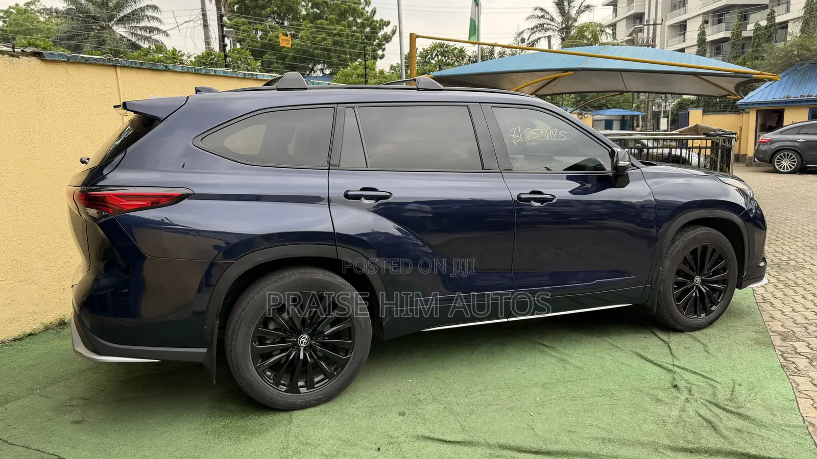 Toyota Highlander XSE FWD 2023 Blue