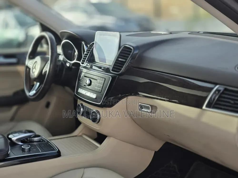 Mercedes-Benz GLE-Class 2017 Black