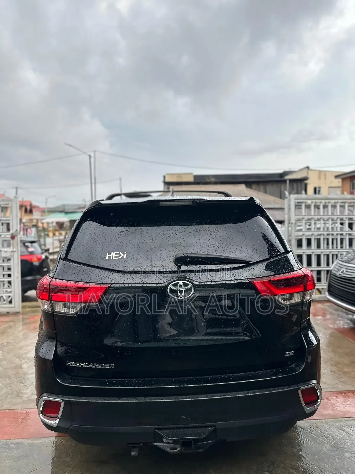 Toyota Highlander SE 4x4 V6 (3.5L 6cyl 8A) 2018 Black