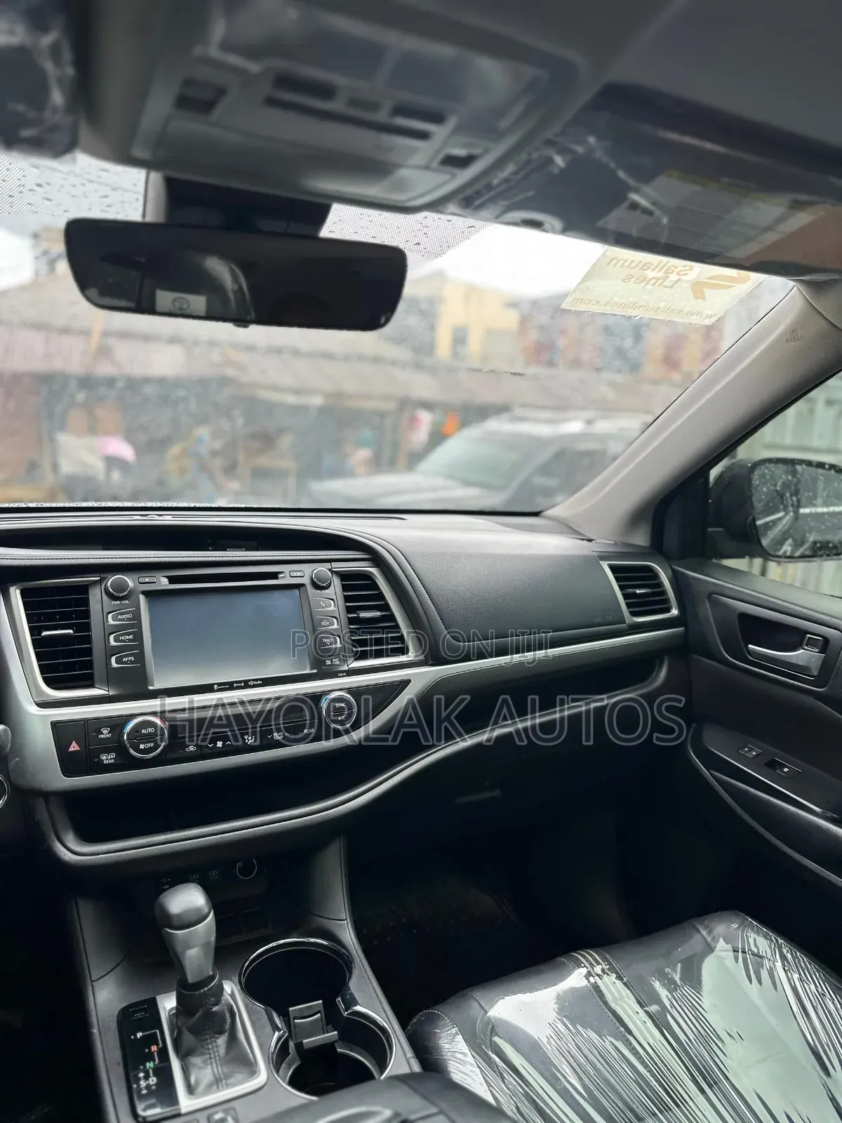 Toyota Highlander SE 4x4 V6 (3.5L 6cyl 8A) 2018 Black