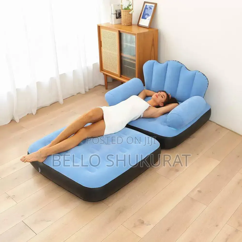 An Inflatable Sofa Can Sit and Lie Down For