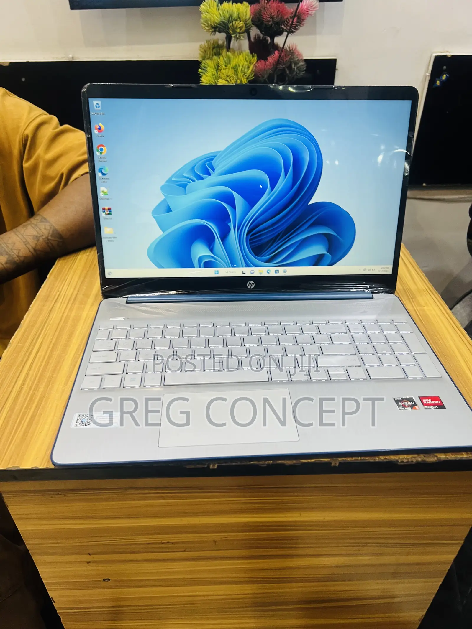 Laptop HP 255 G8 8GB AMD Ryzen 5 SSD 256GB