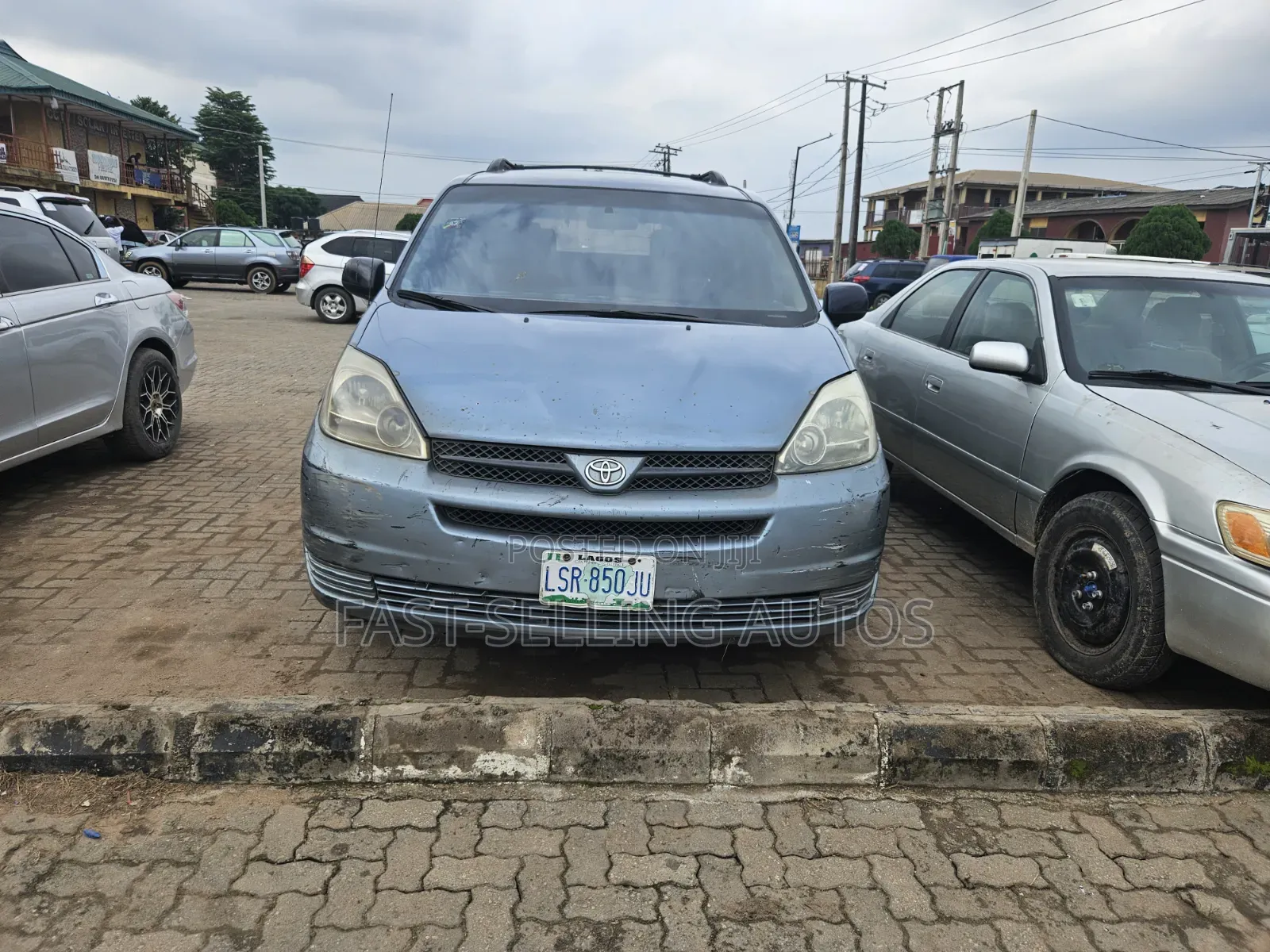 Toyota Sienna 2004 Blue