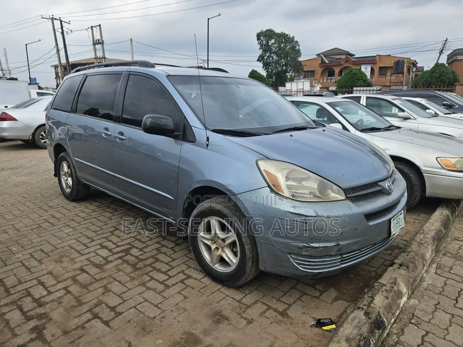Toyota Sienna 2004 Blue