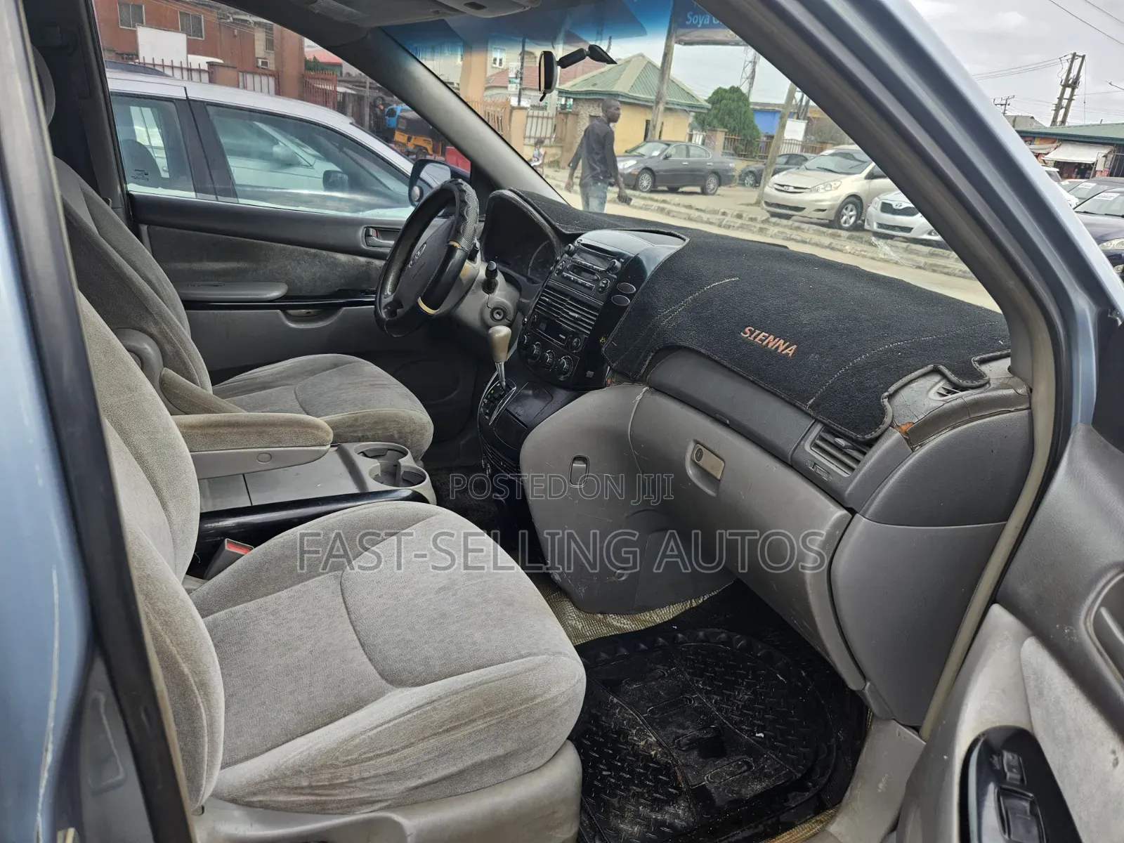 Toyota Sienna 2004 Blue