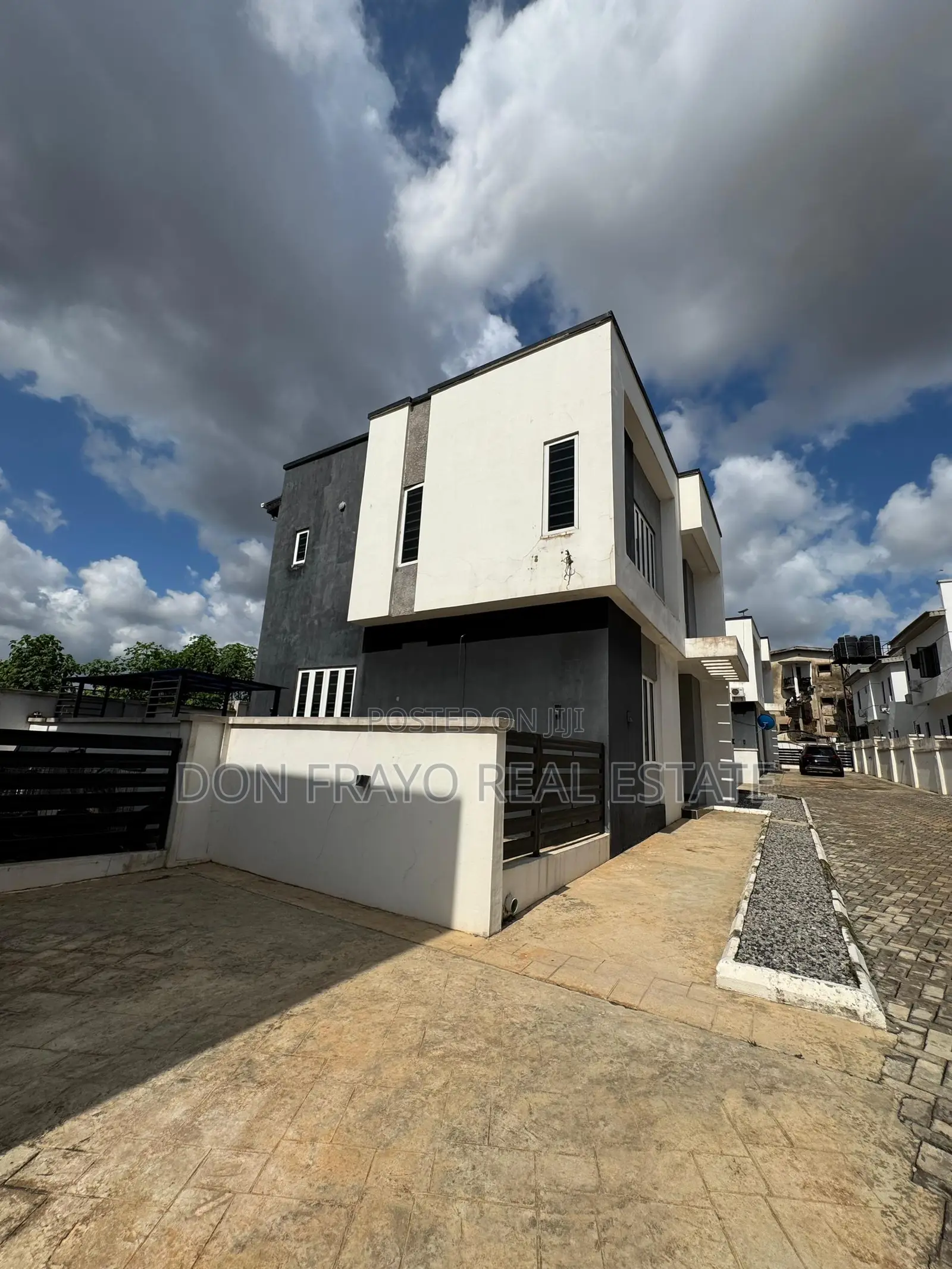 4bdrm Duplex in Carlton Gate Estate for rent