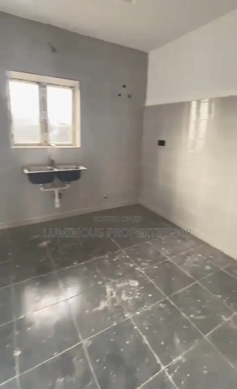 4bdrm Duplex in Tangerine Estate, Gaduwa for sale