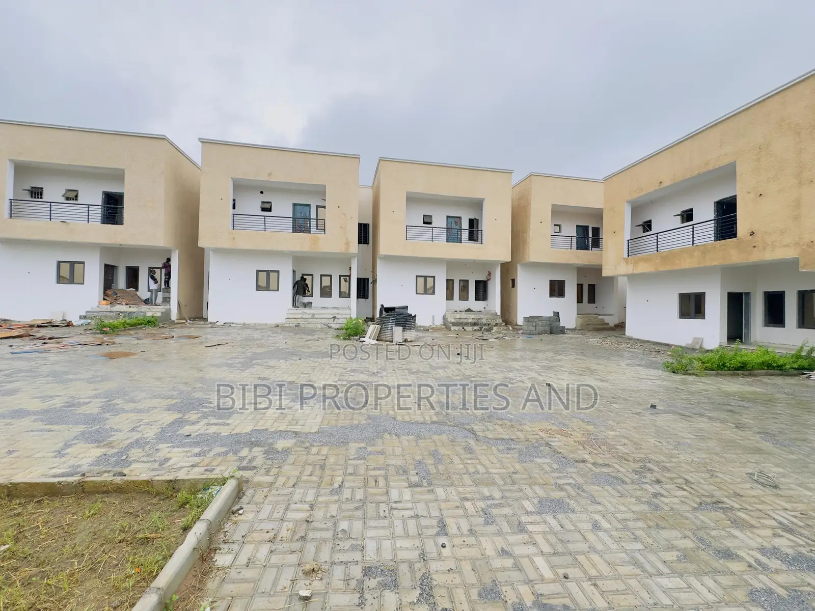4bdrm Townhouse/Terrace in Kaura for sale