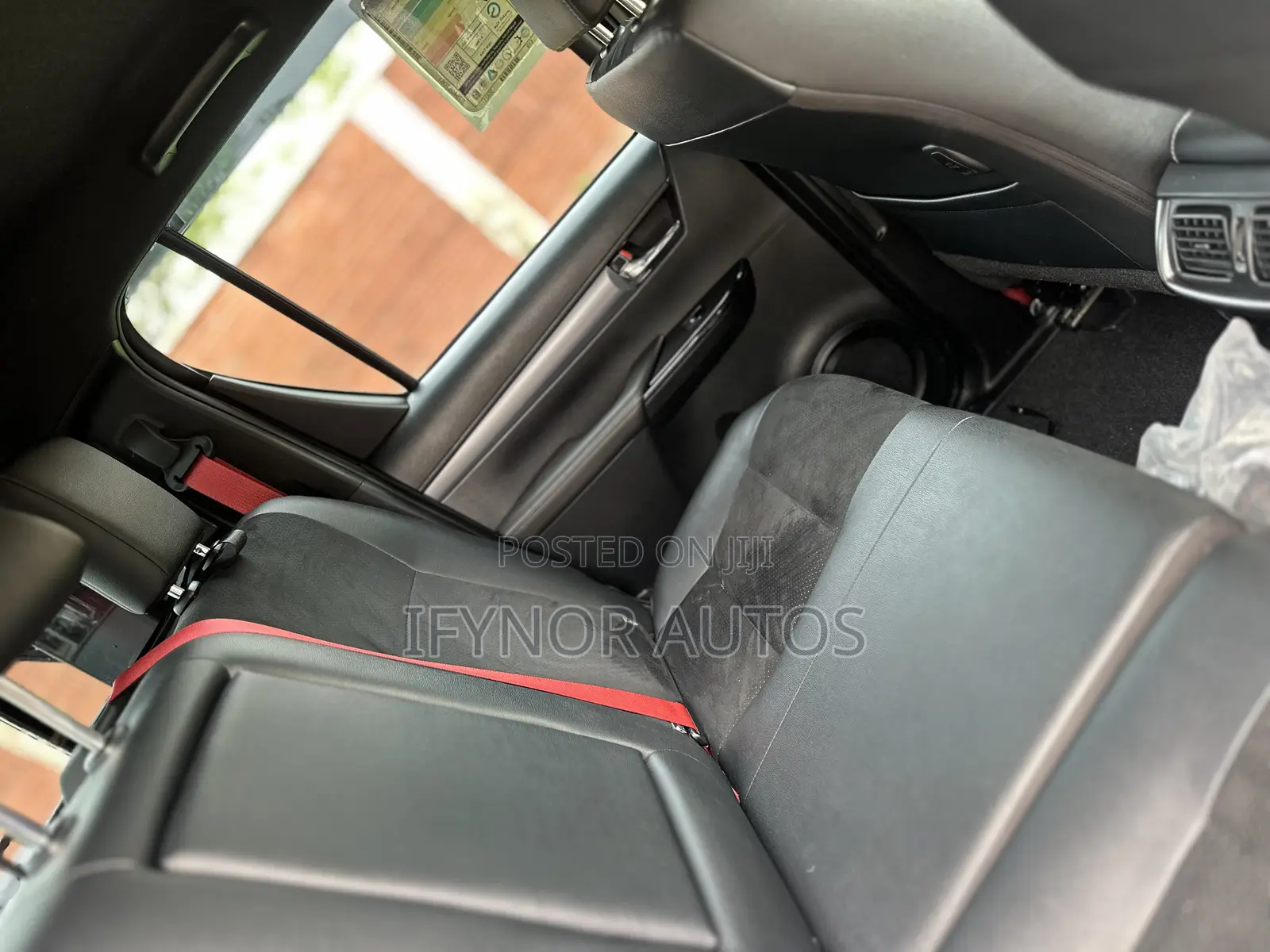 New Toyota Hilux 2024 Black