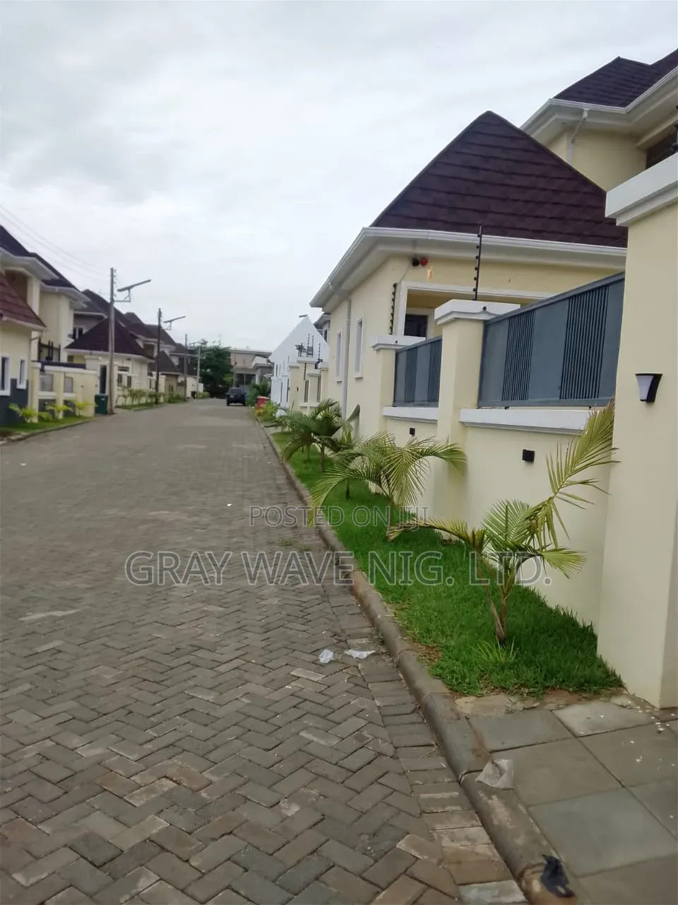 4bdrm Duplex in Galadimawa for sale