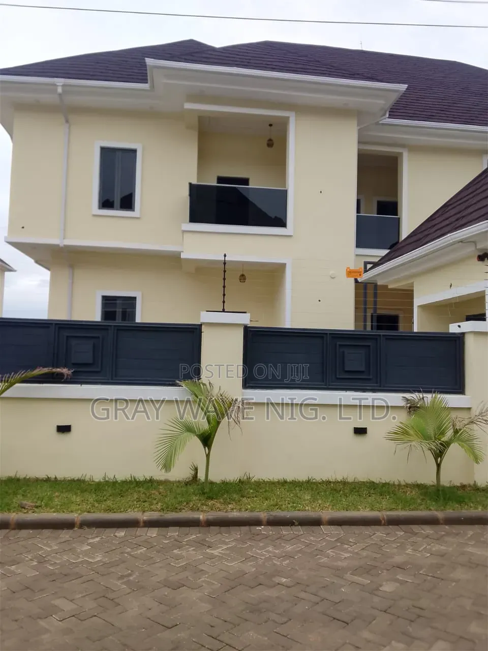 4bdrm Duplex in Galadimawa for sale