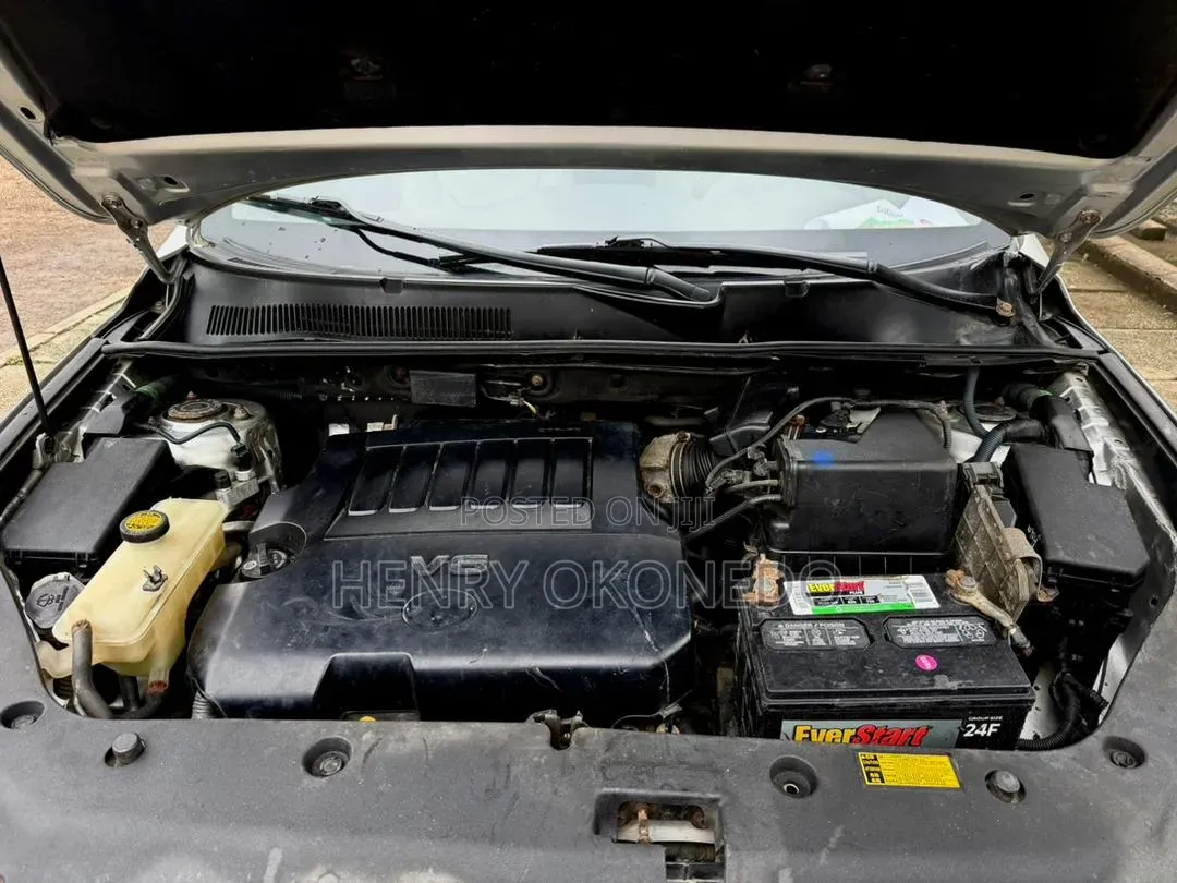 Toyota RAV4 2012 Silver