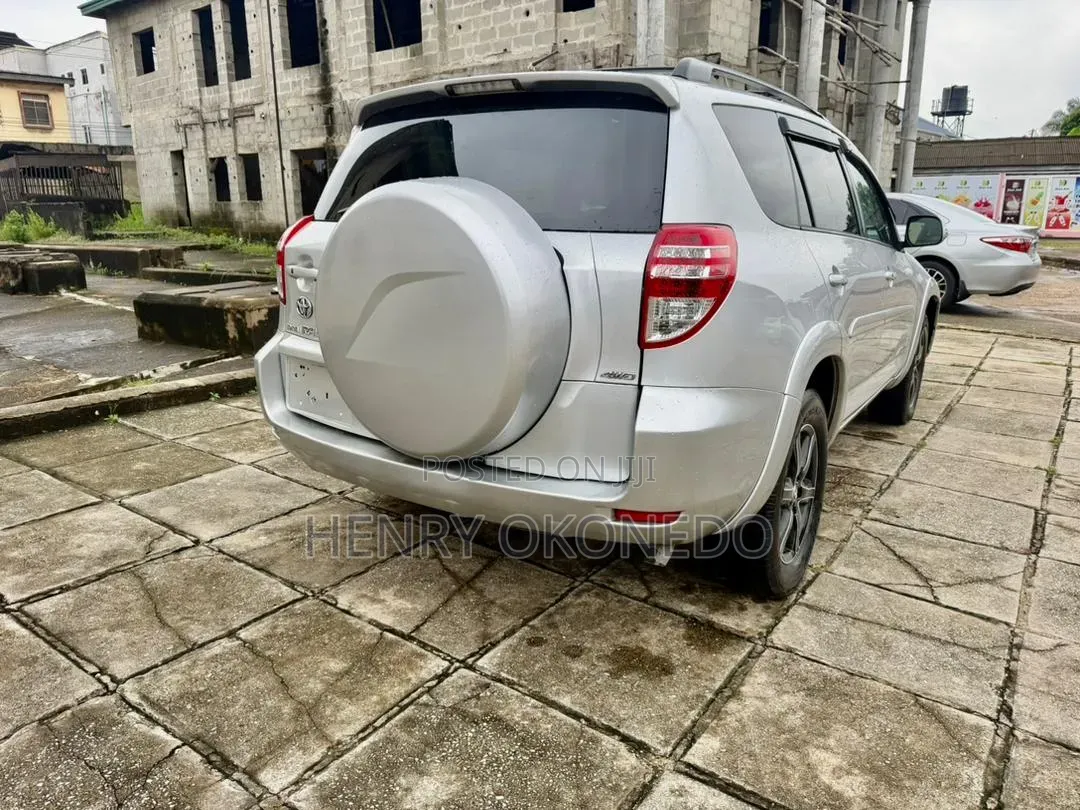 Toyota RAV4 2012 Silver