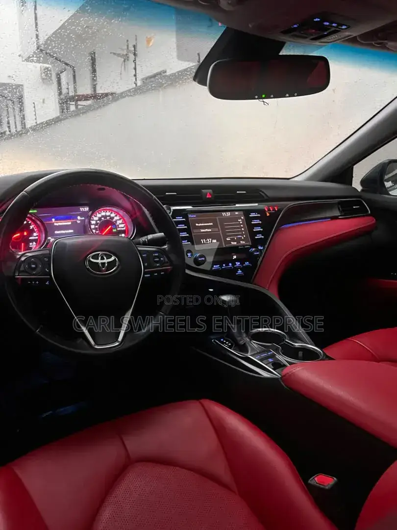 Toyota Camry XSE FWD 2020 White