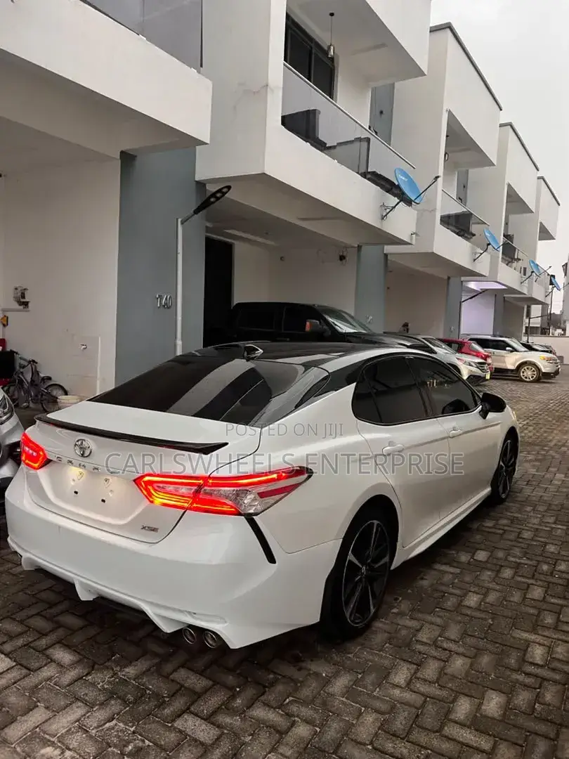 Toyota Camry XSE FWD 2020 White