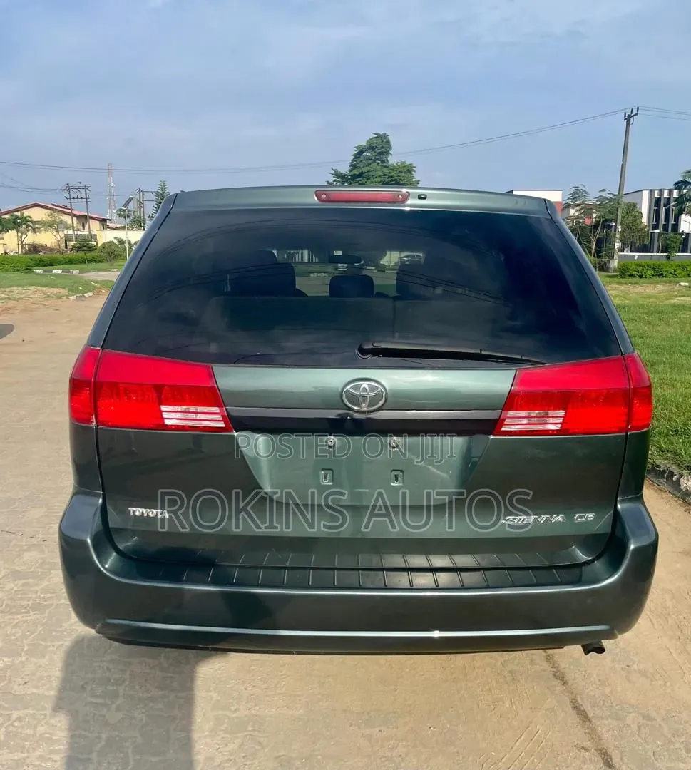 Toyota Sienna LE 4WD 2007 Green