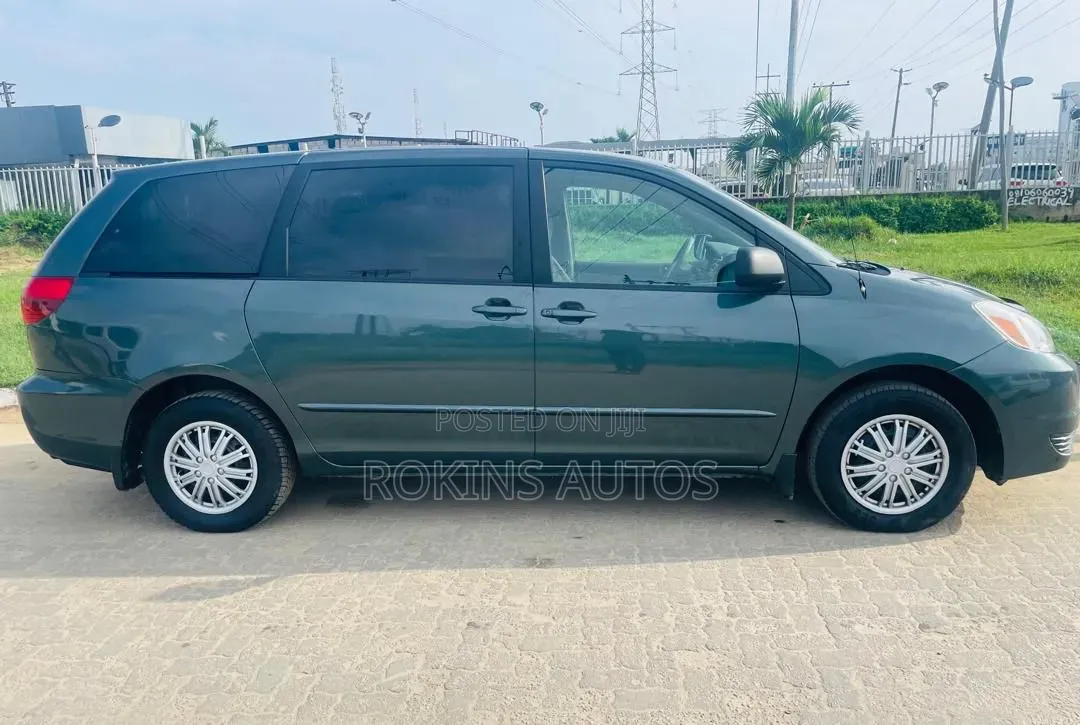 Toyota Sienna LE 4WD 2007 Green