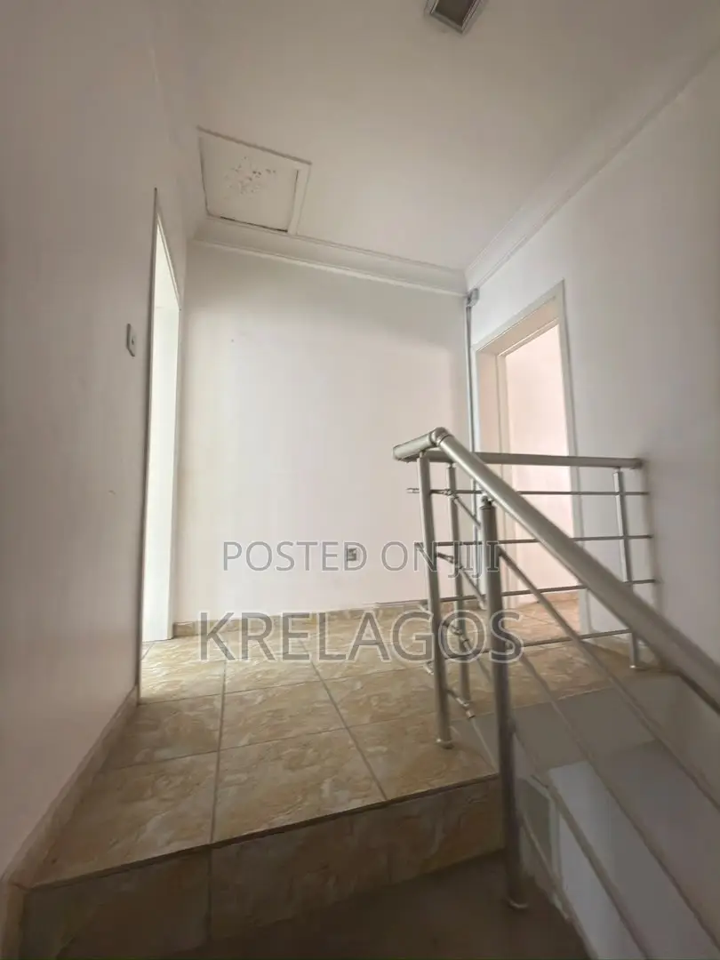 4bdrm Duplex in Ikate for rent