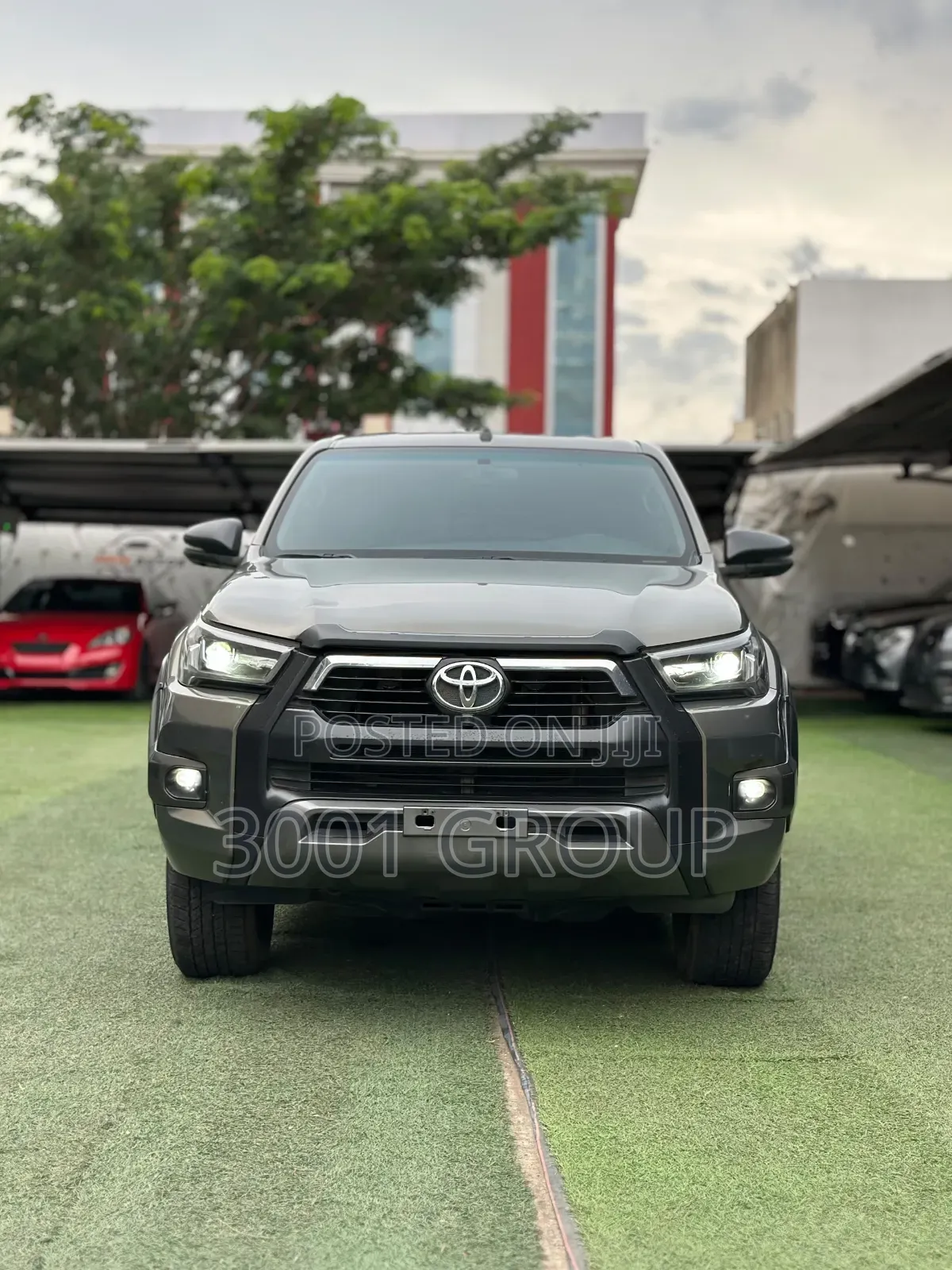 Toyota Hilux 2023 Green