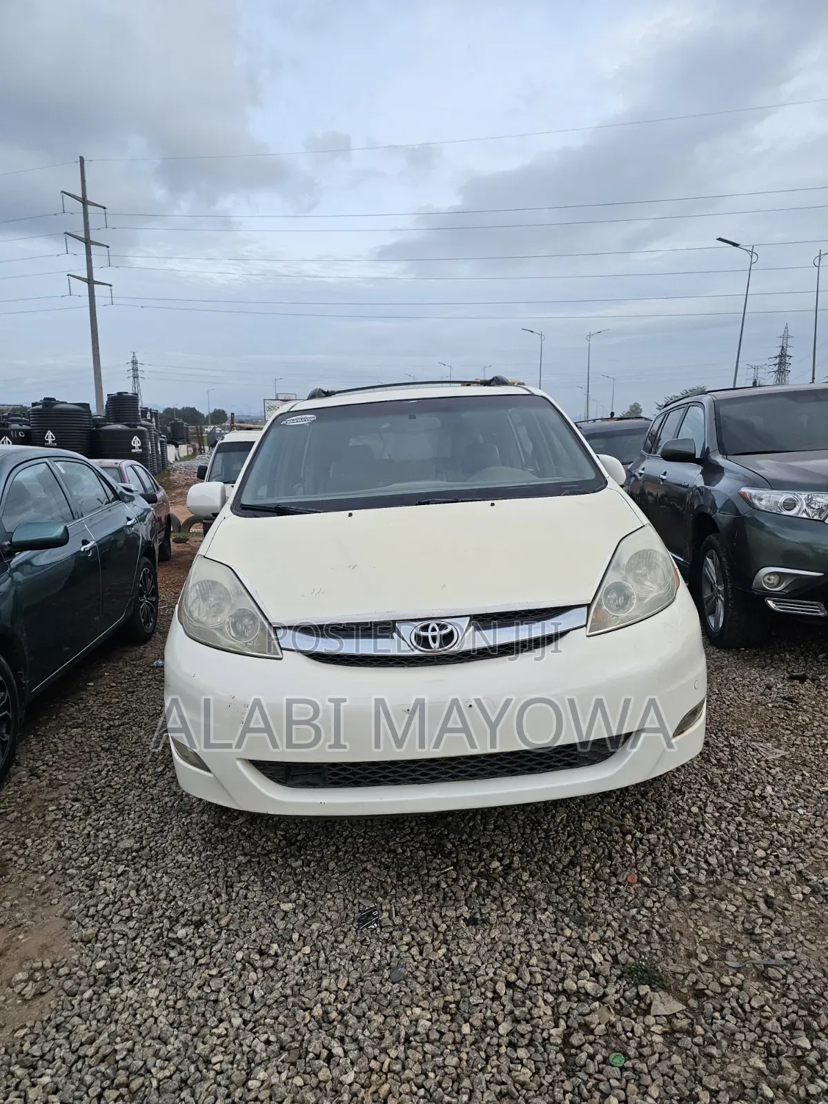 Toyota Sienna LE FWD 2006 White