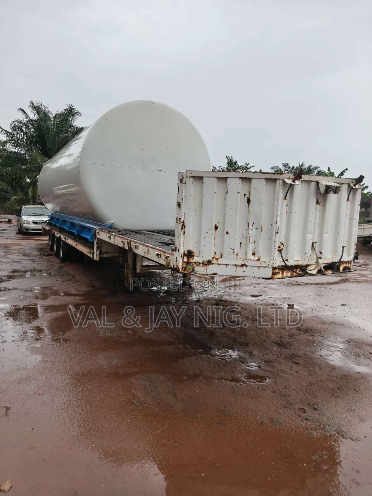 80 Tons Flatbed / Low Loader - Triple Axle - Foreign Use