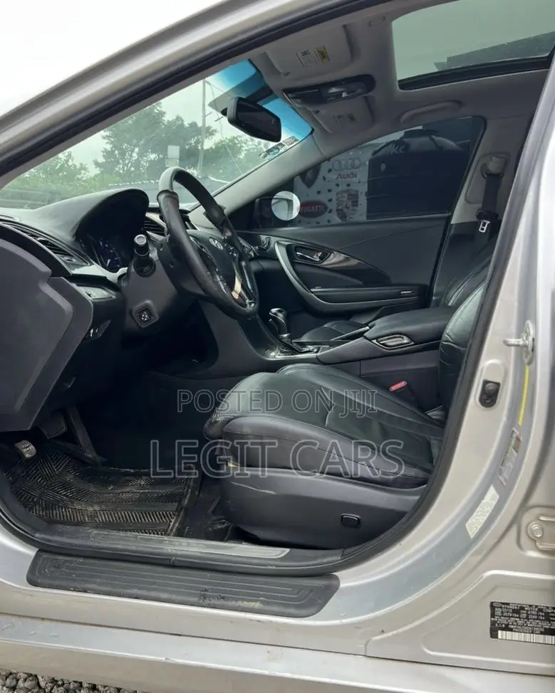Hyundai Azera Base 2012 Silver