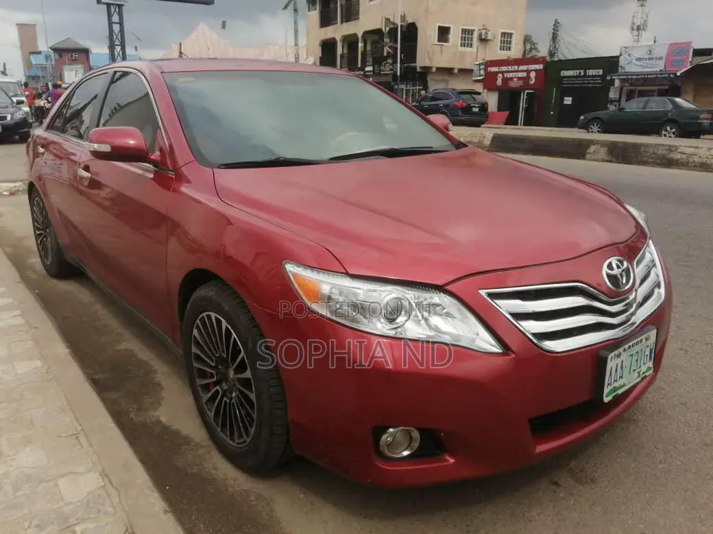 Toyota Camry 2008 Red