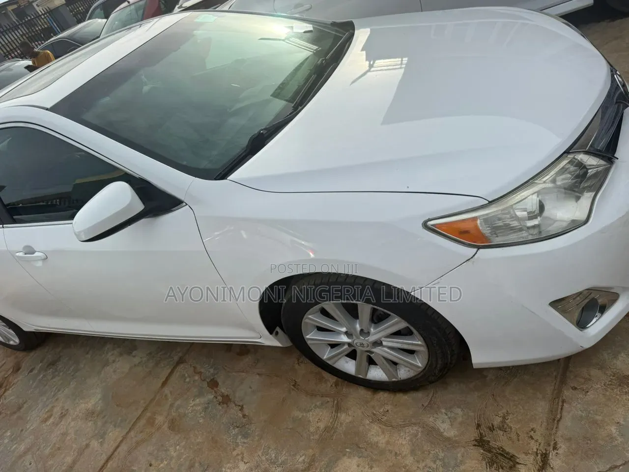 Toyota Camry XLE 4dr Sedan (3.5L 6cyl 6A) 2014 White