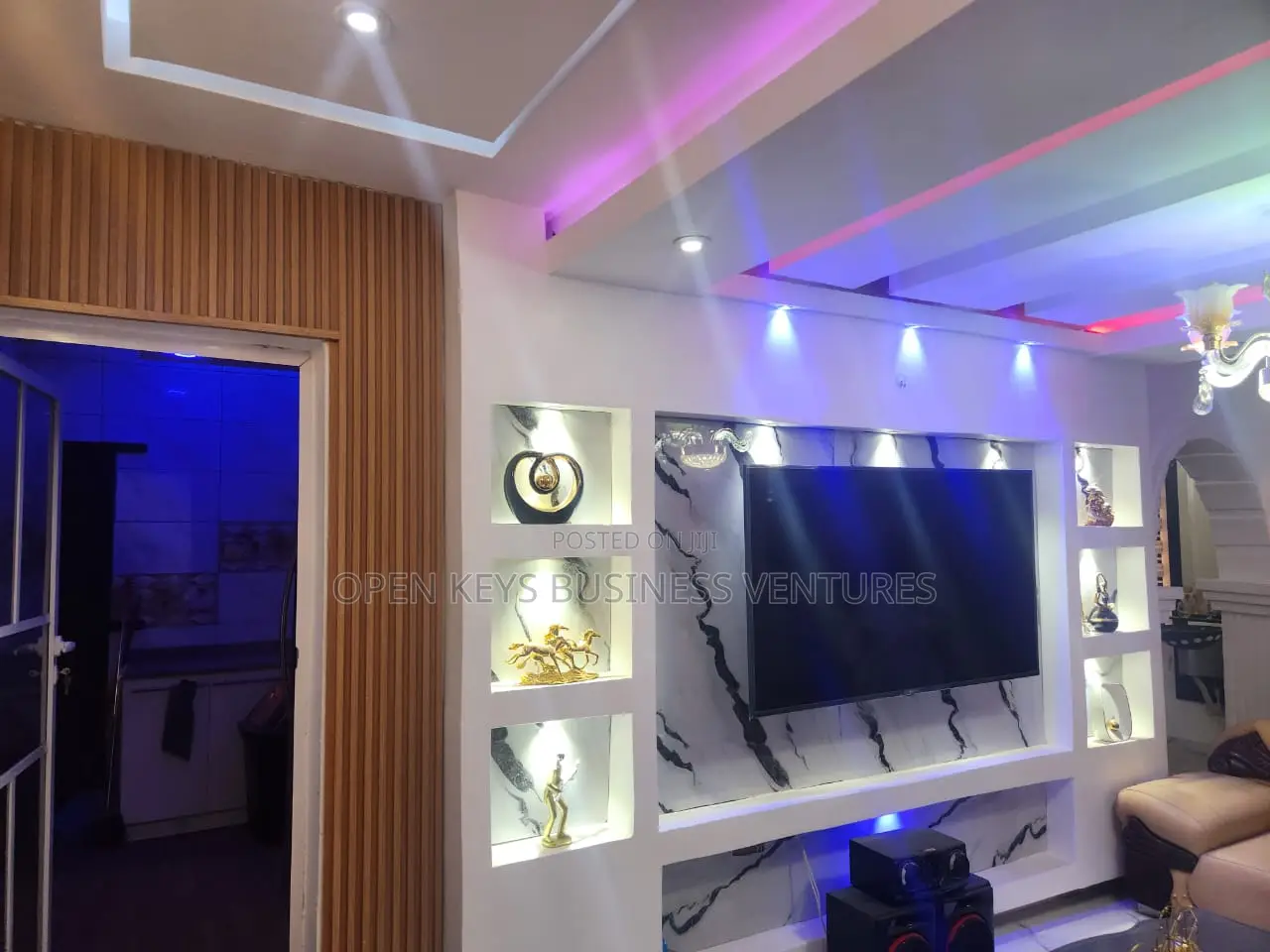 3bdrm Duplex in Grand Maridos, Akala Express for sale
