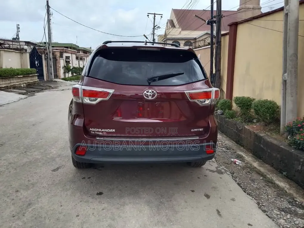 Toyota Highlander Limited Platinum 4dr SUV (3.5L 6cyl 6A) 2014 Burgundy