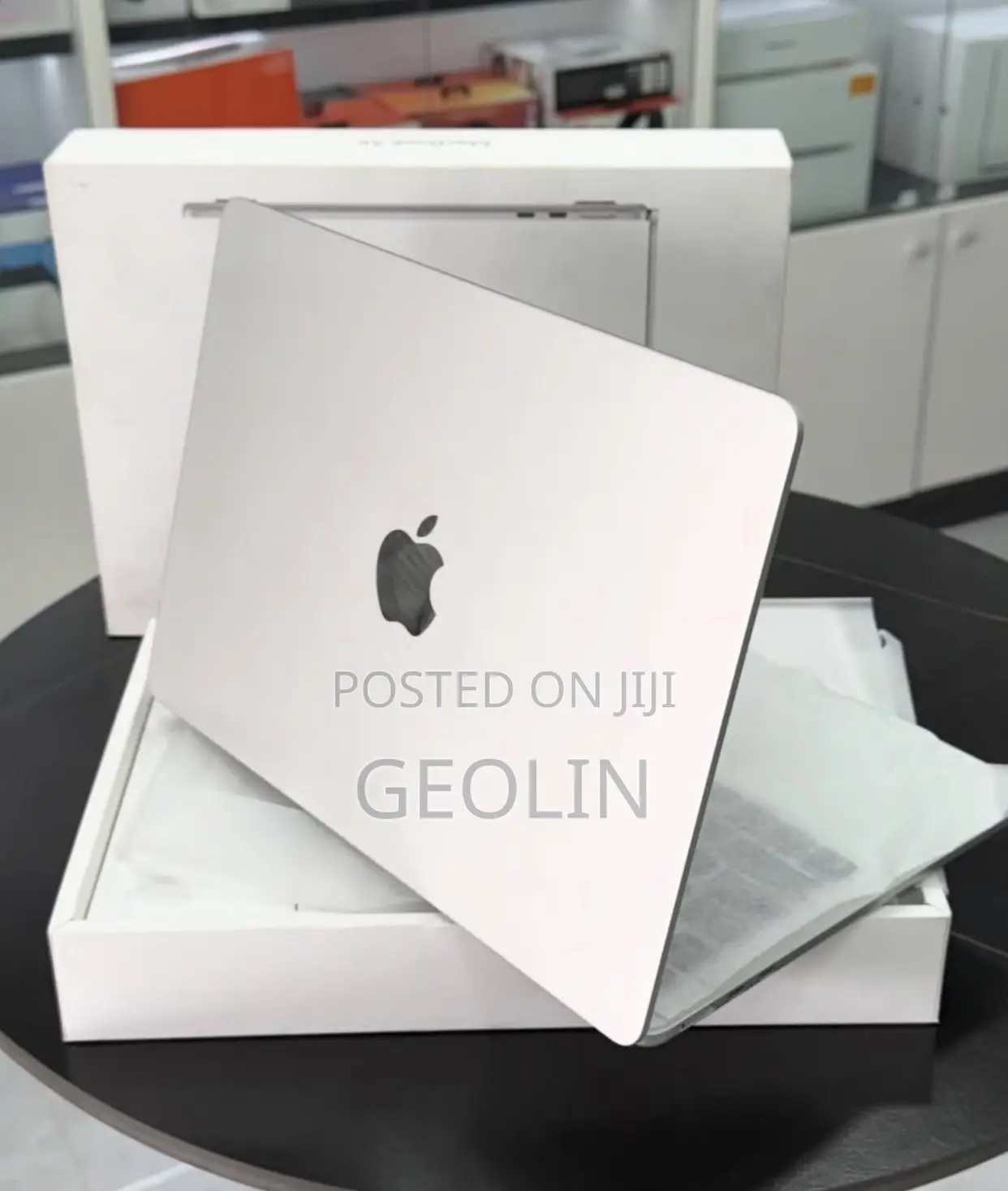 New Laptop Apple MacBook Air 2025 M4 16GB Apple M4 SSD 512GB