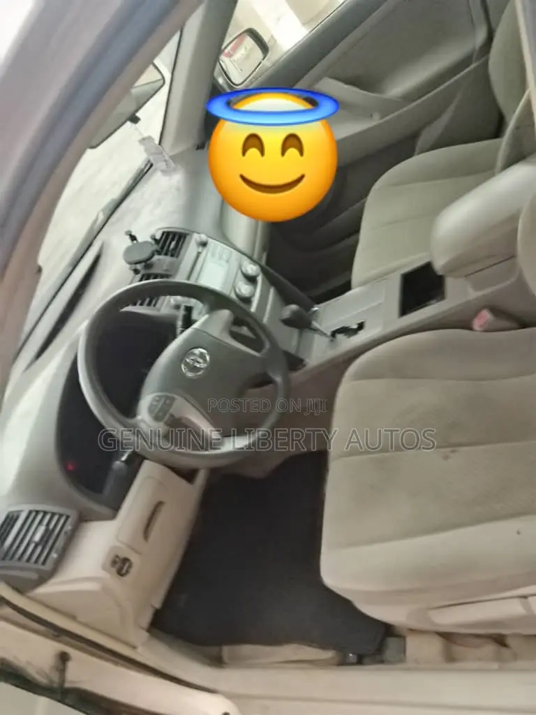 Toyota Camry 2008 Gold