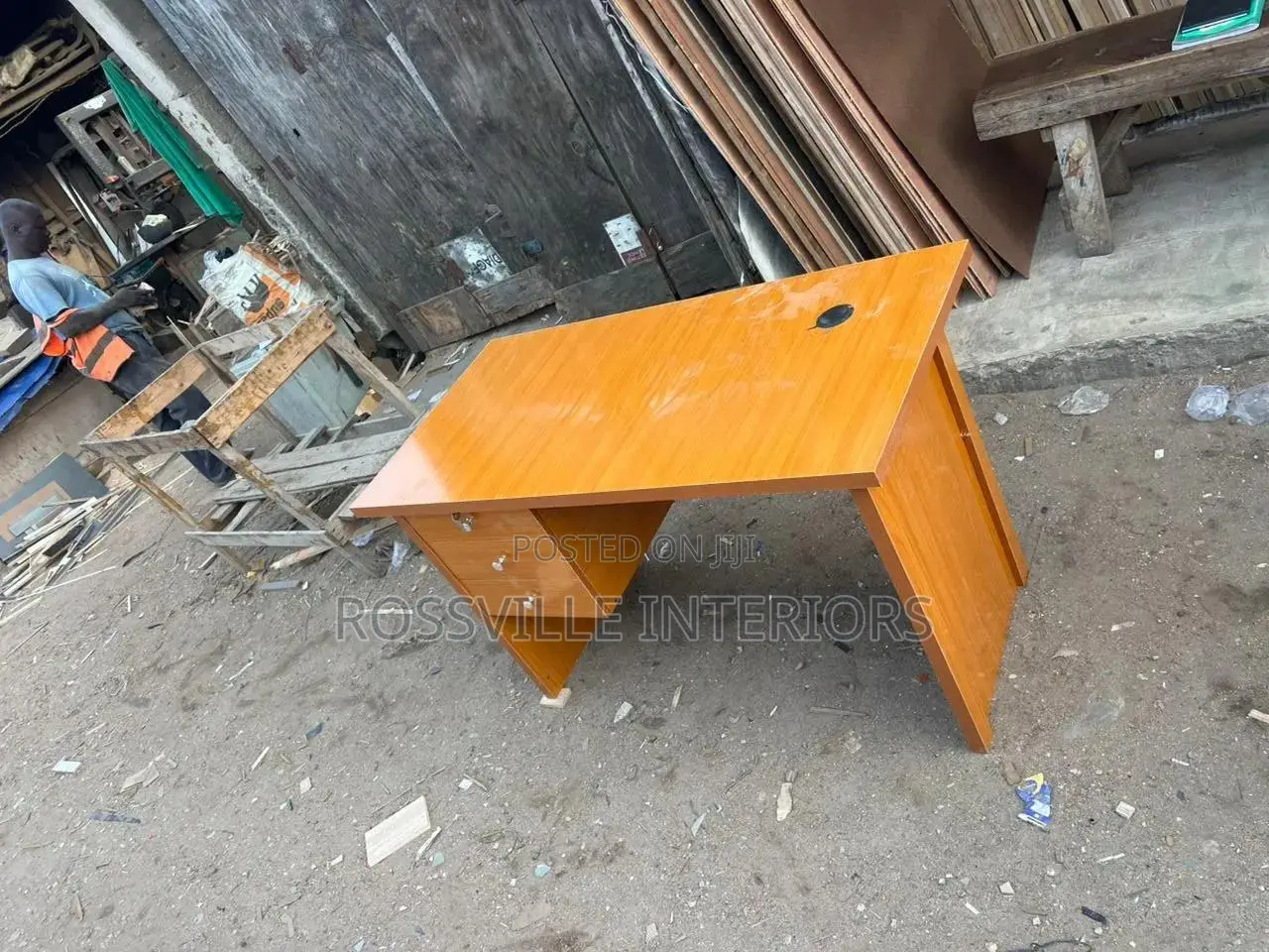 4ft Office Table