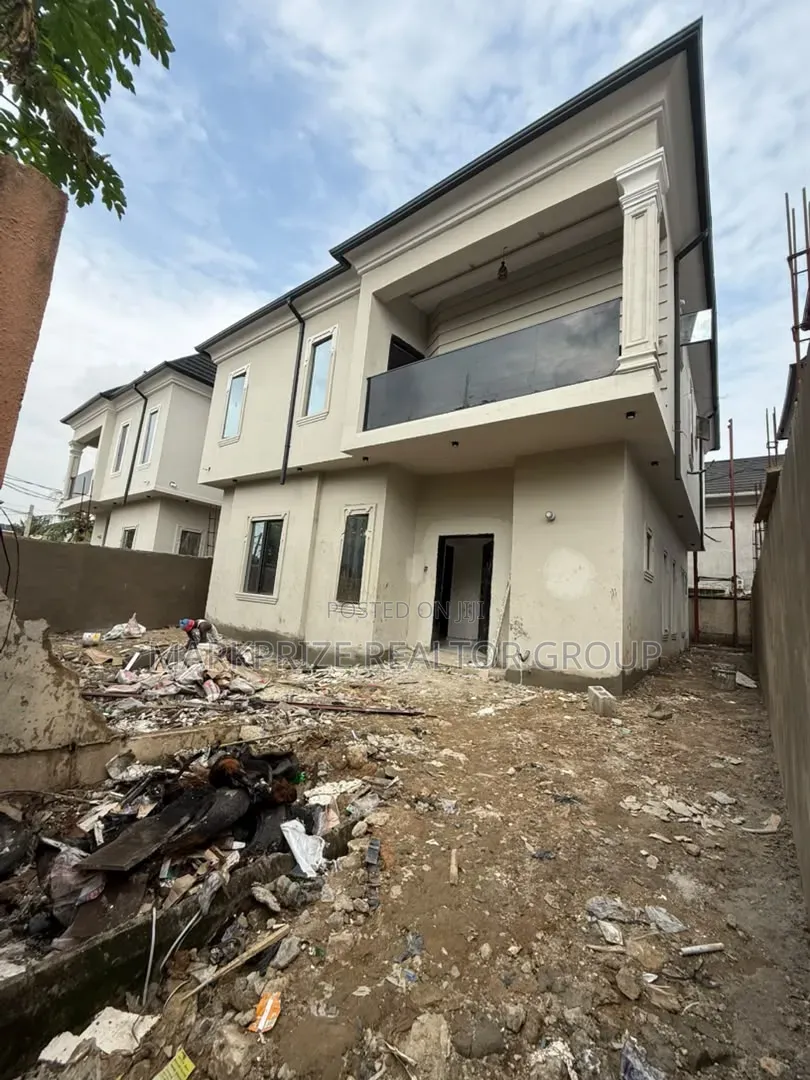 4bdrm Duplex in Gbagada Lagos for sale