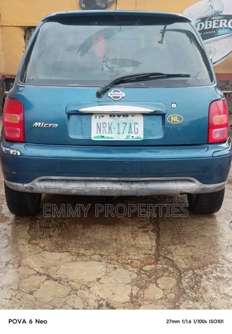 Nissan Micra 2002 Blue