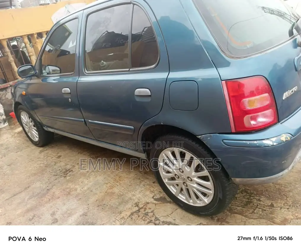Nissan Micra 2002 Blue