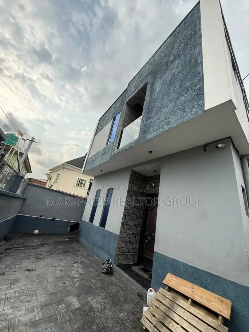 4bdrm Duplex in Gbagada Lagos for sale