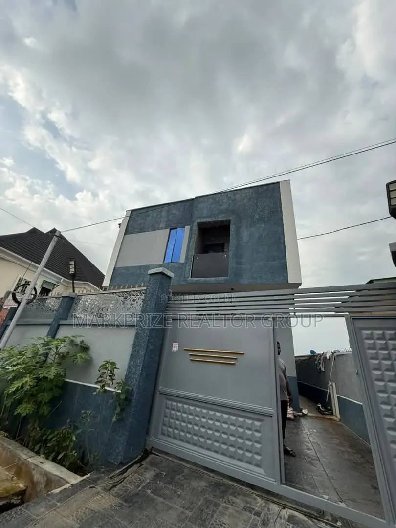 4bdrm Duplex in Gbagada Lagos for sale