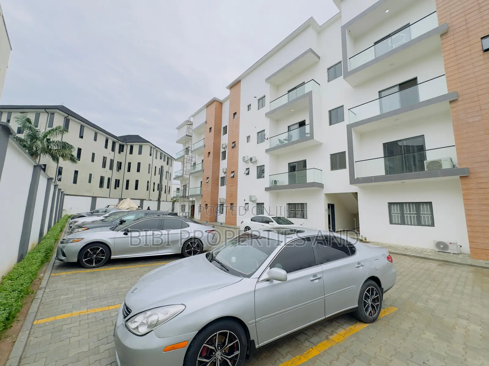 2bdrm Block of Flats in Jahi for sale