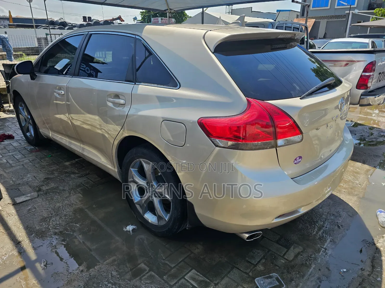Toyota Venza 2010 Gold