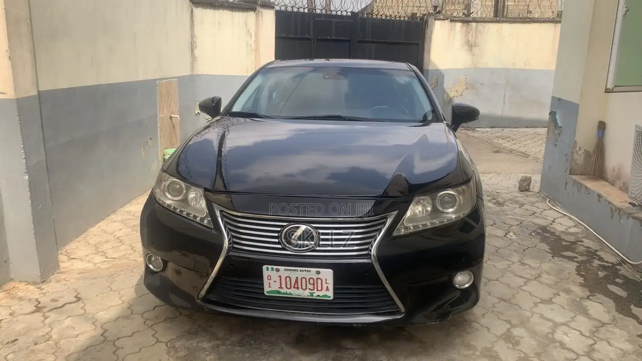 Lexus ES 2014 Black