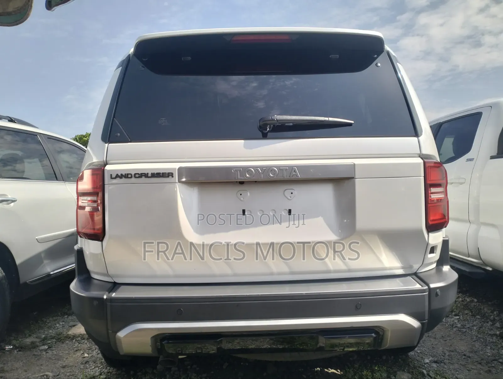 Toyota Land Cruiser 2025 White