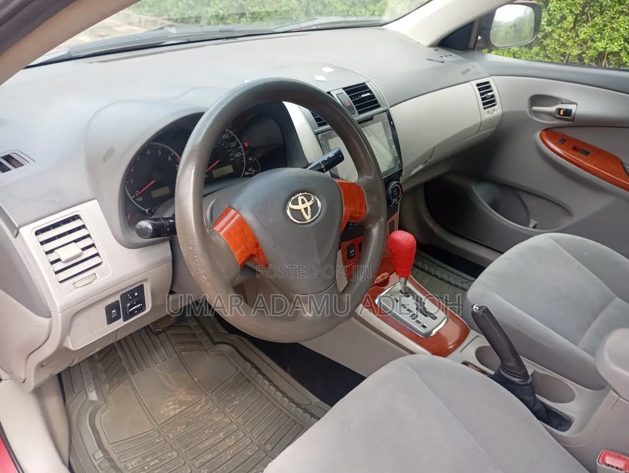 Toyota Corolla 2011 Red