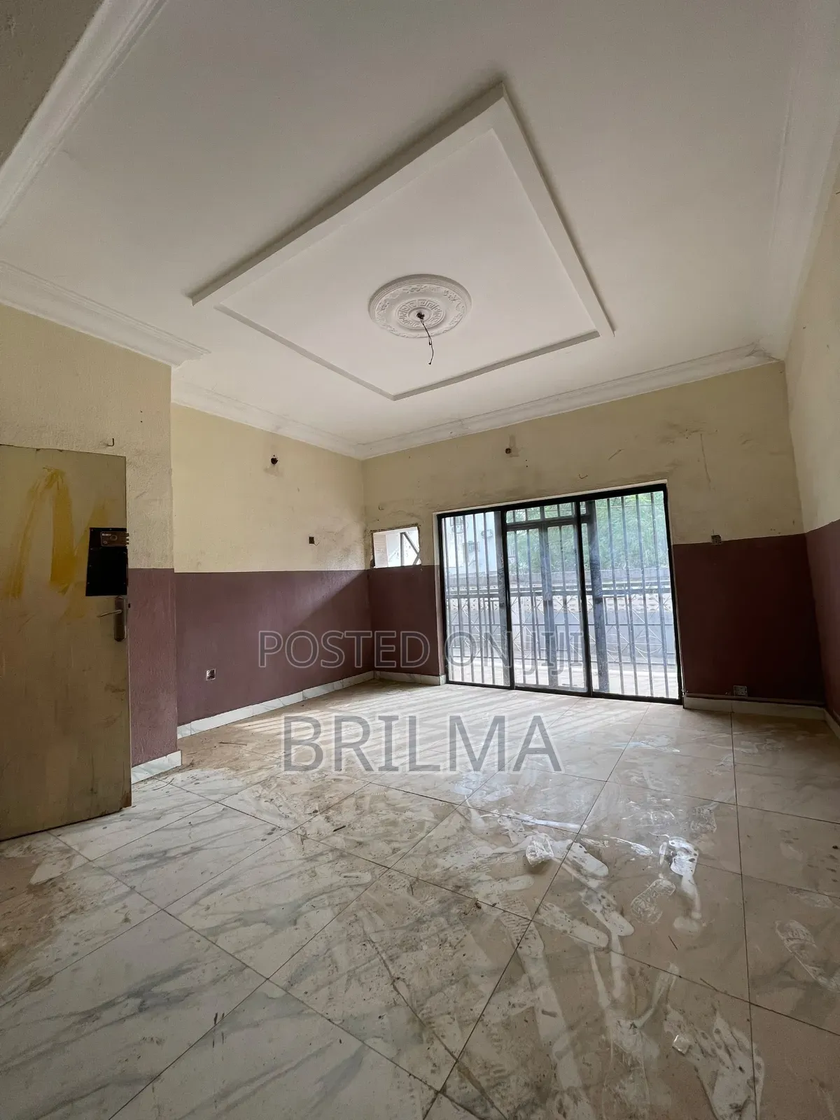 3bdrm Block of Flats in Zone 3 Wuse for sale
