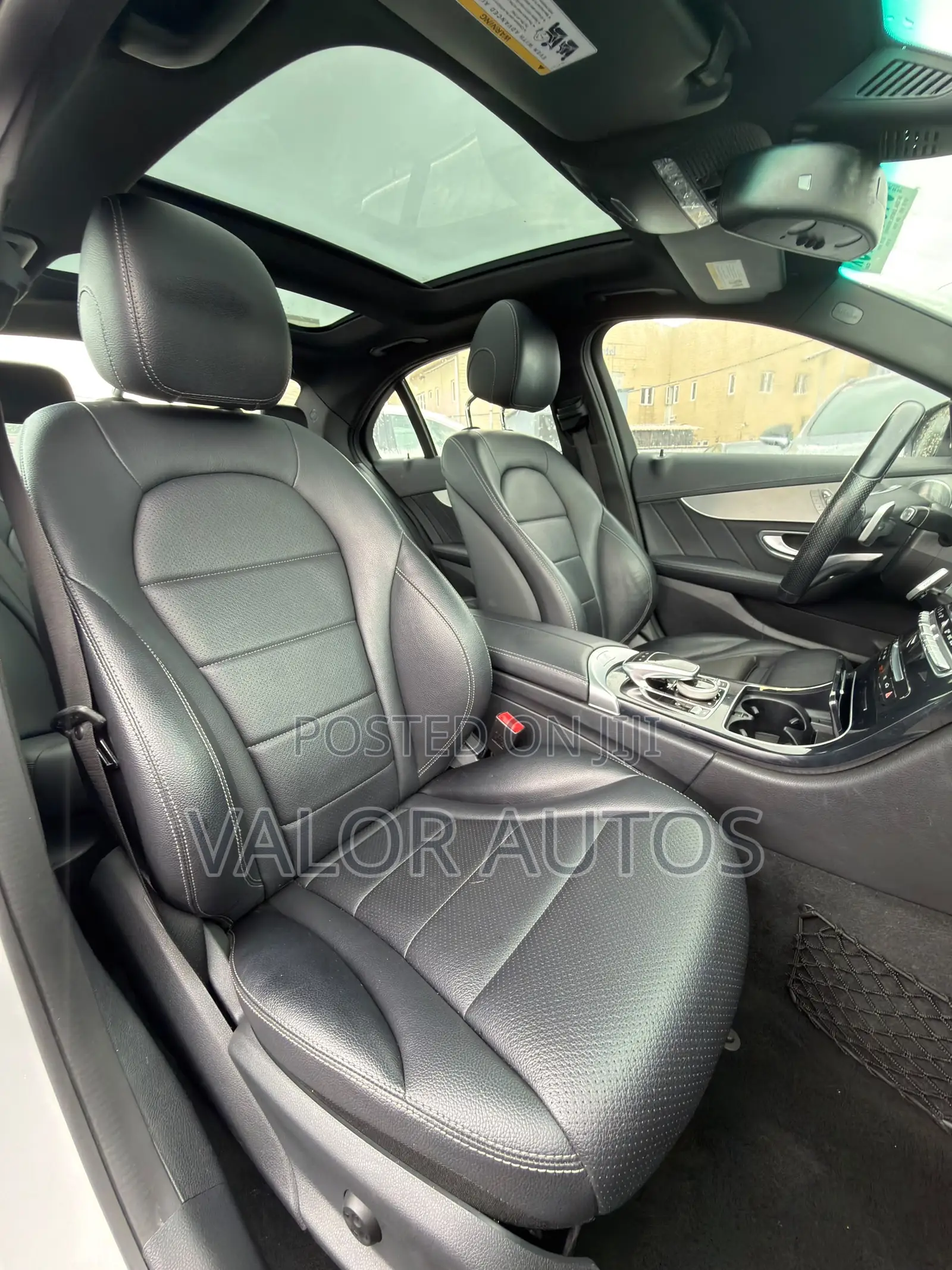 Mercedes-Benz C300 Base AWD 4Matic Sedan (2.0L 4cyl 7A) 2015 Silver